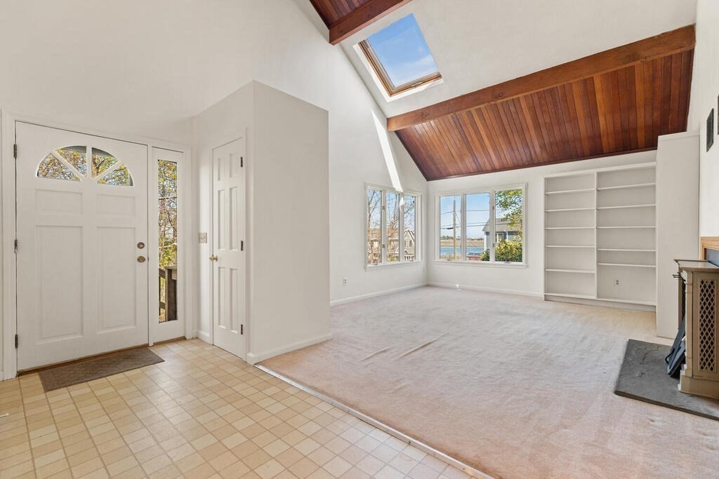 57 Thurston Point Road Gloucester, MA 01930 - Photo 7 of 35 Gallery Image 7