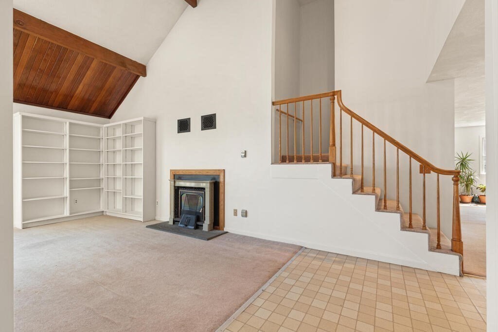 57 Thurston Point Road Gloucester, MA 01930 - Photo 8 of 35 Gallery Image 8