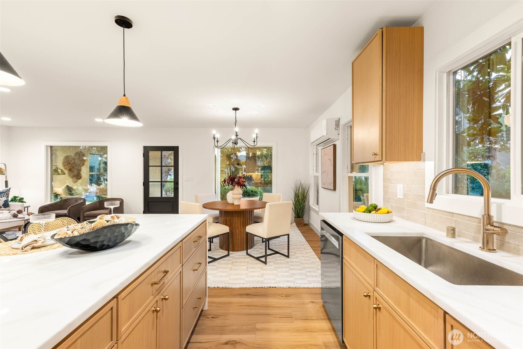 1128 North 77th Street Seattle, WA 98103 - Photo 9 of 38
