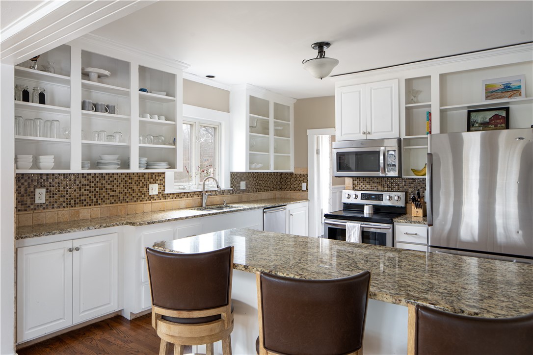 709 Pound Hill Road North Smithfield, RI 02896 - Photo 17 of 45