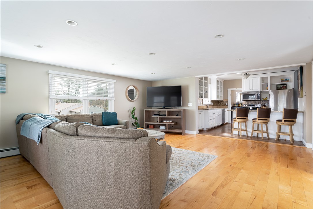 709 Pound Hill Road North Smithfield, RI 02896 - Photo 19 of 45