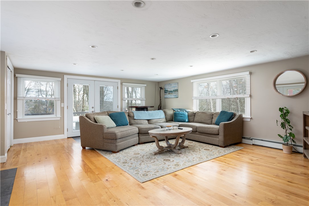 709 Pound Hill Road North Smithfield, RI 02896 - Photo 20 of 45