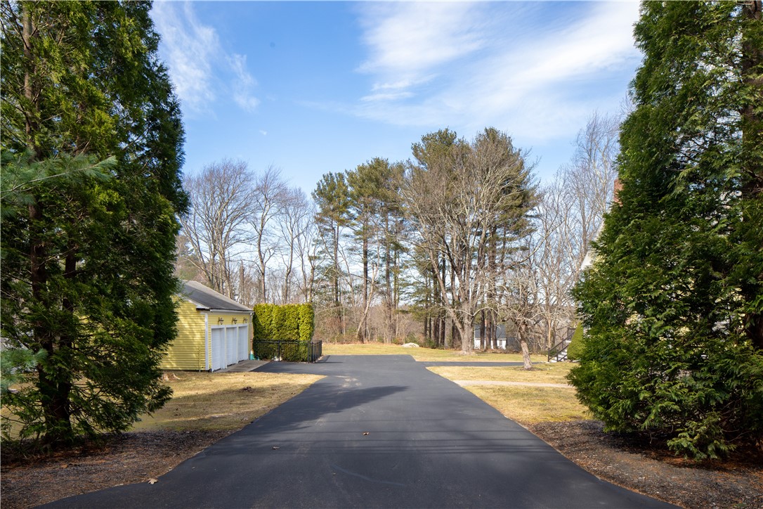 709 Pound Hill Road North Smithfield, RI 02896 - Photo 3 of 45