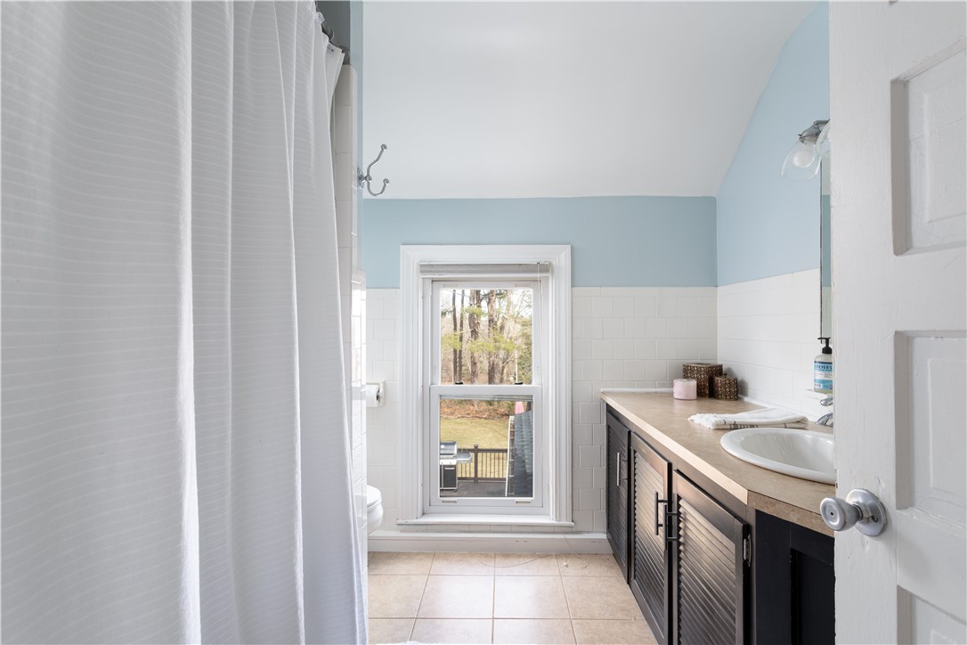 709 Pound Hill Road North Smithfield, RI 02896 - Photo 34 of 45