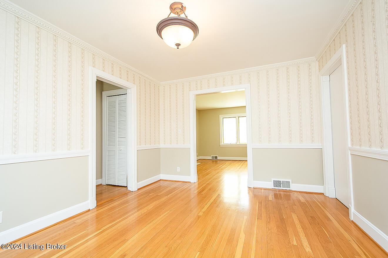 4301 Lincoln Road Louisville, KY 40220 - Photo 9 of 42 Dining Room