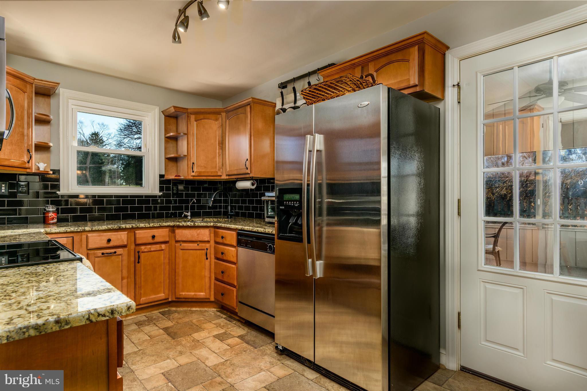 10200 Damascus Manor Road Damascus, MD 20872 - Photo 8 of 24 Kitchen