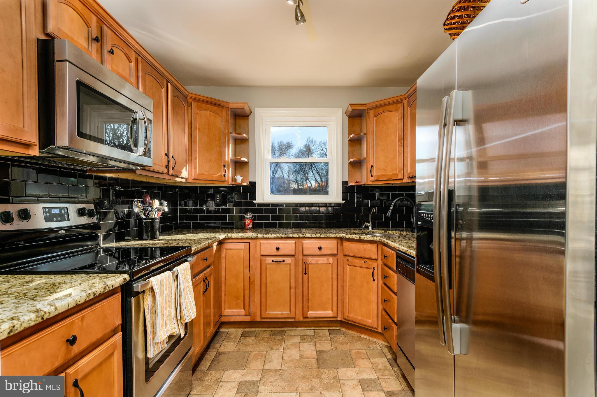 10200 Damascus Manor Road Damascus, MD 20872 - Photo 9 of 24 Kitchen