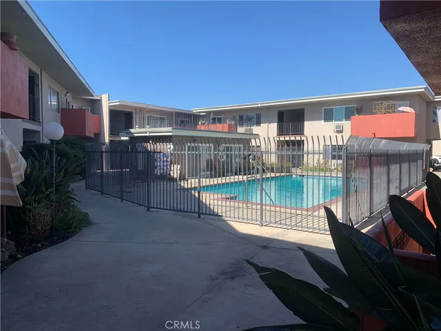 a view of a yard in front of a house