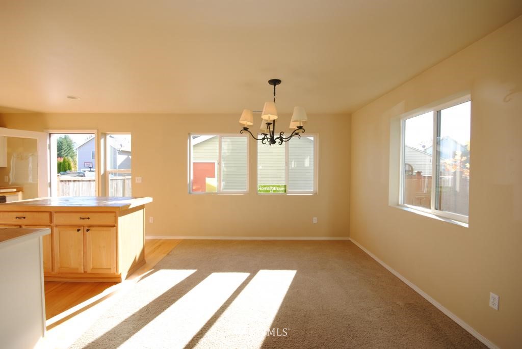 35105 Southeast Ridge Street Snoqualmie, WA 98065 - Photo 2 of 11