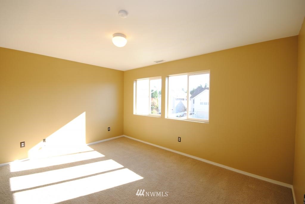 35105 Southeast Ridge Street Snoqualmie, WA 98065 - Photo 6 of 11