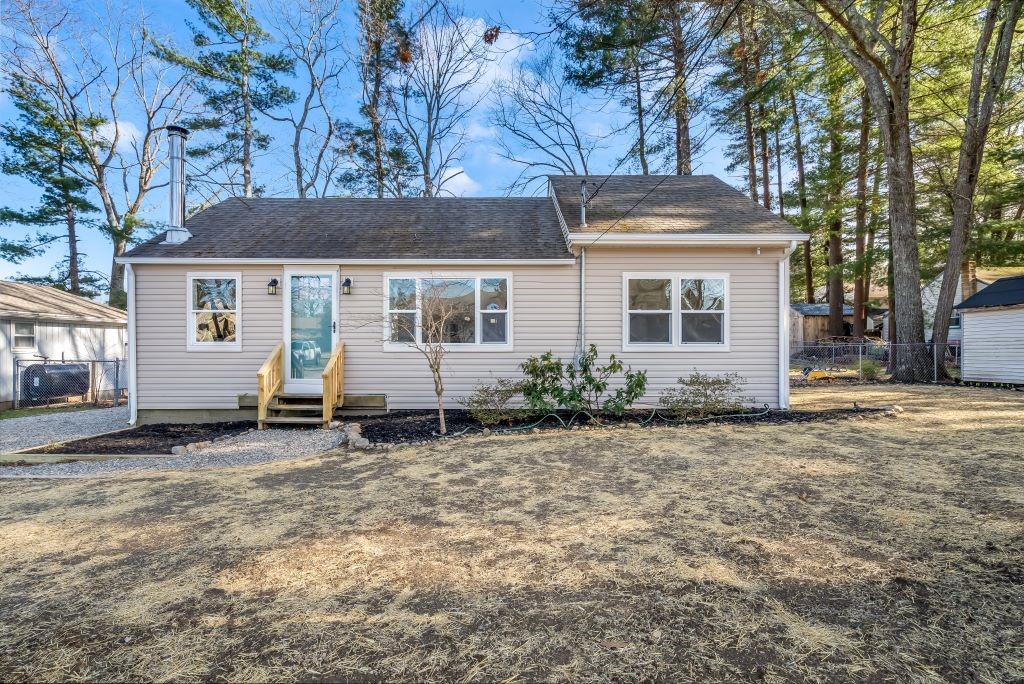 51 Centre Road Glocester, RI 02814 - Photo 1 of 20 Gallery Image 1
