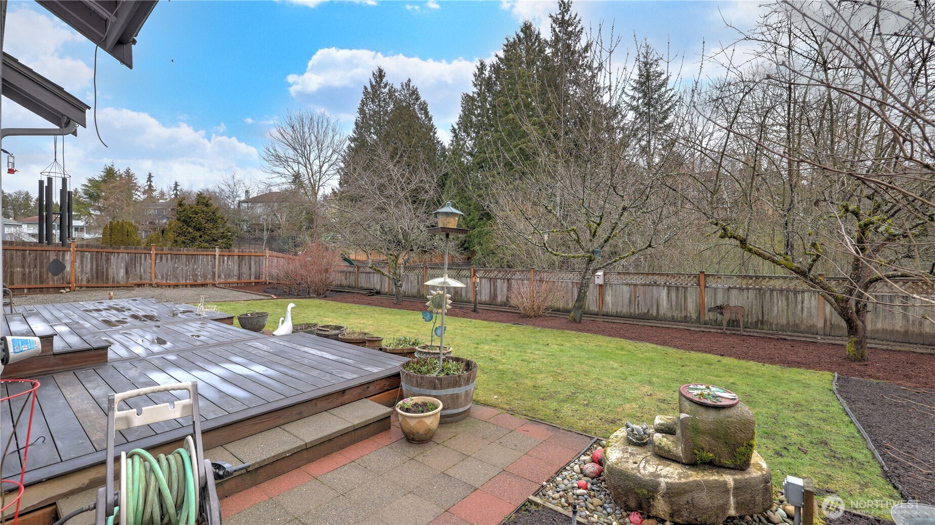 1704 Field Avenue Northeast Renton, WA 98059 - Photo 33 of 36 Gallery Image 33