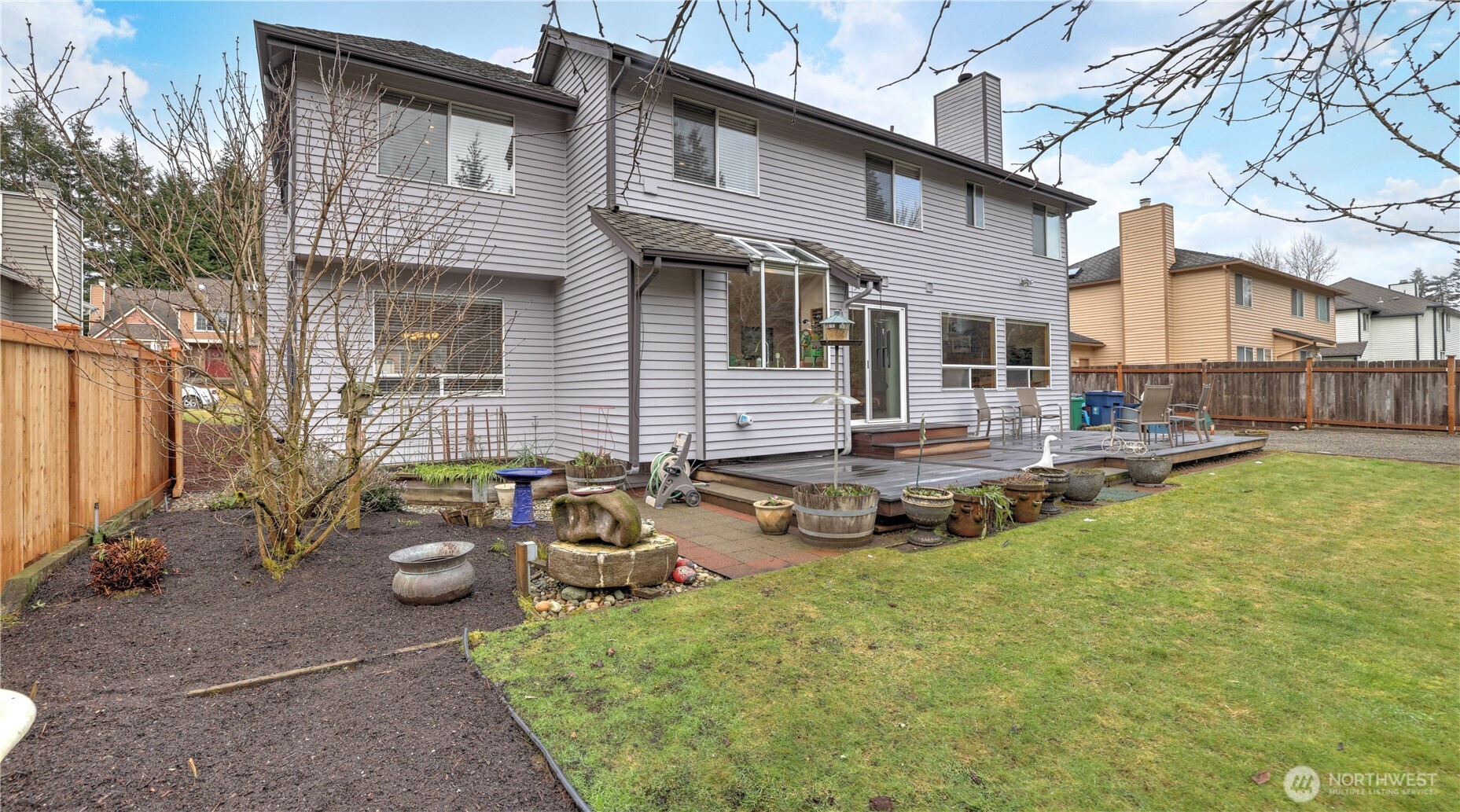 1704 Field Avenue Northeast Renton, WA 98059 - Photo 34 of 36 Gallery Image 34