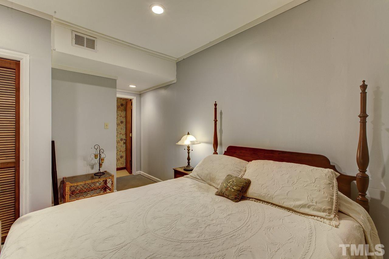 1660 Coleridge Road Siler City, NC 27344 - Photo 20 of 24 Gallery Image 20