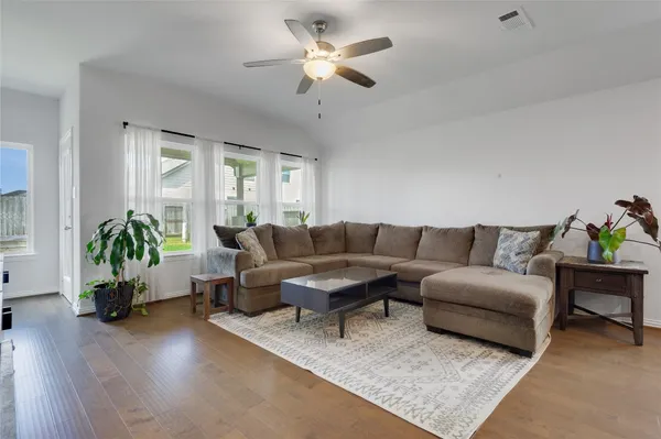 $2,100 | 19735 Chianti Pt Drive, Hockley, TX 77447