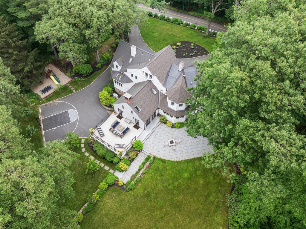 153 Ridgeway Road Weston, MA 02493 - Photo 39 of 42 Gallery Image 39