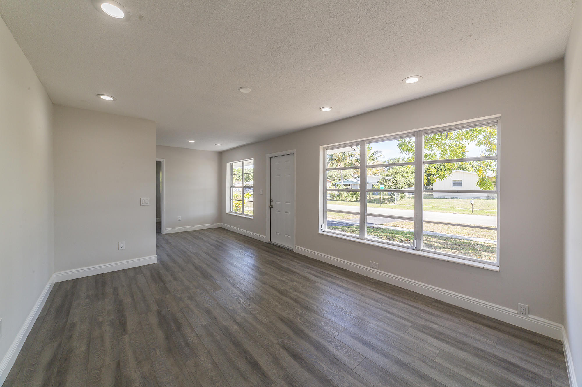 3969 Kewanee Road Lake Worth, FL 33462 - Photo 13 of 21 3969 Kewanee Rd Lake Worth_9 web _1