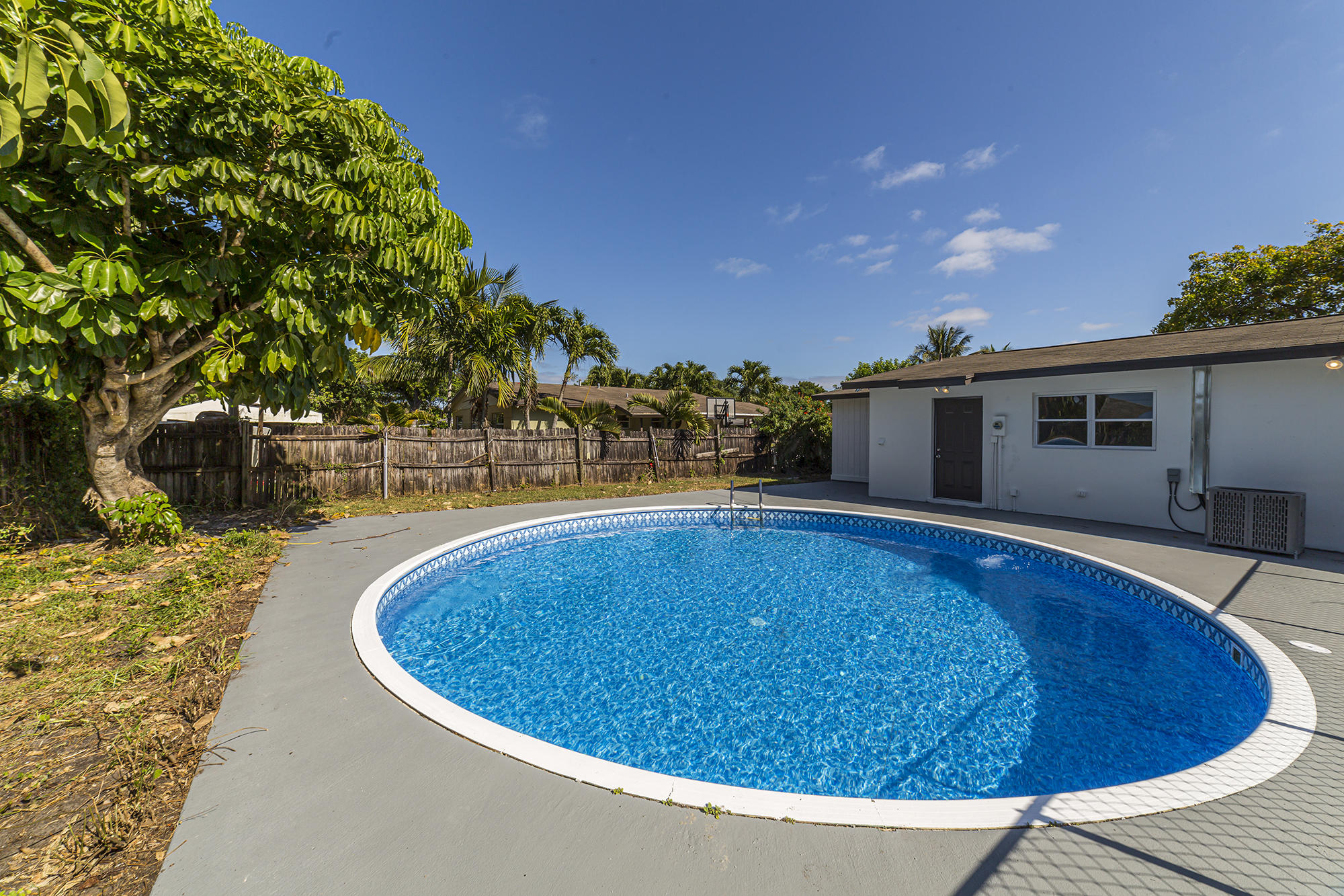 3969 Kewanee Road Lake Worth, FL 33462 - Photo 5 of 21 3969 Kewanee Rd Lake Worth_19 web _1