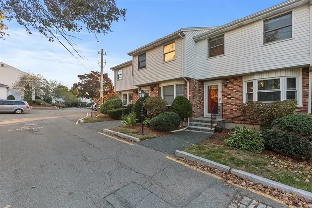 $3,150 | 25 Eagan Place, Unit 25, Peabody, MA 01960