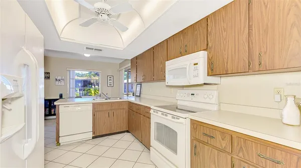$200,000 | 510 Villa Park Drive, Unit 510, Nokomis, FL 34275