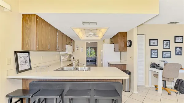 $200,000 | 510 Villa Park Drive, Unit 510, Nokomis, FL 34275