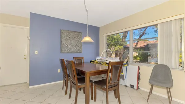 $200,000 | 510 Villa Park Drive, Unit 510, Nokomis, FL 34275