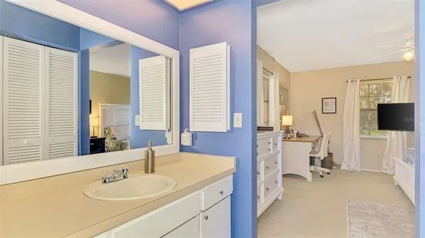 $200,000 | 510 Villa Park Drive, Unit 510, Nokomis, FL 34275