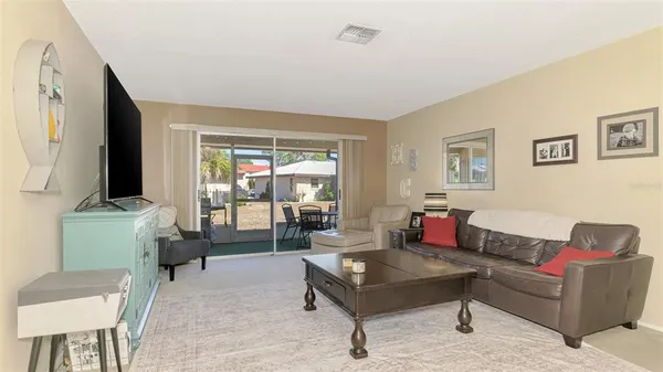 $200,000 | 510 Villa Park Drive, Unit 510, Nokomis, FL 34275