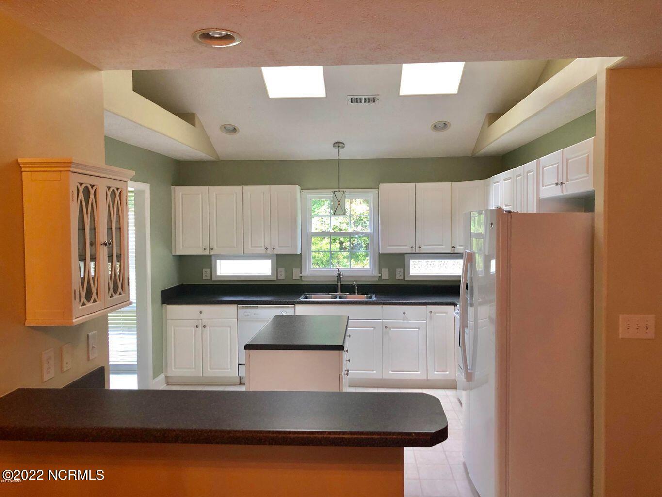 325 Neuchatel Road New Bern, NC 28562 - Photo 7 of 30 neuchatel 5
