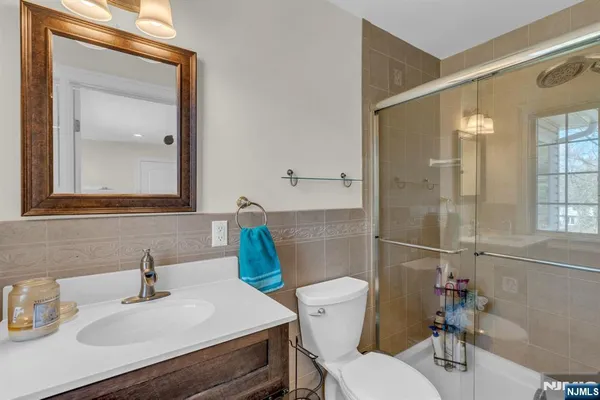 $1,399,900 | 66 Ridge Avenue, Park Ridge, NJ 07656