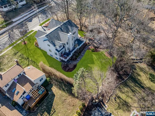 $1,399,900 | 66 Ridge Avenue, Park Ridge, NJ 07656