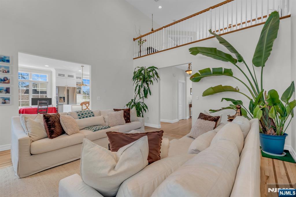 66 Ridge Avenue Park Ridge, NJ 07656 - Photo 10 of 41