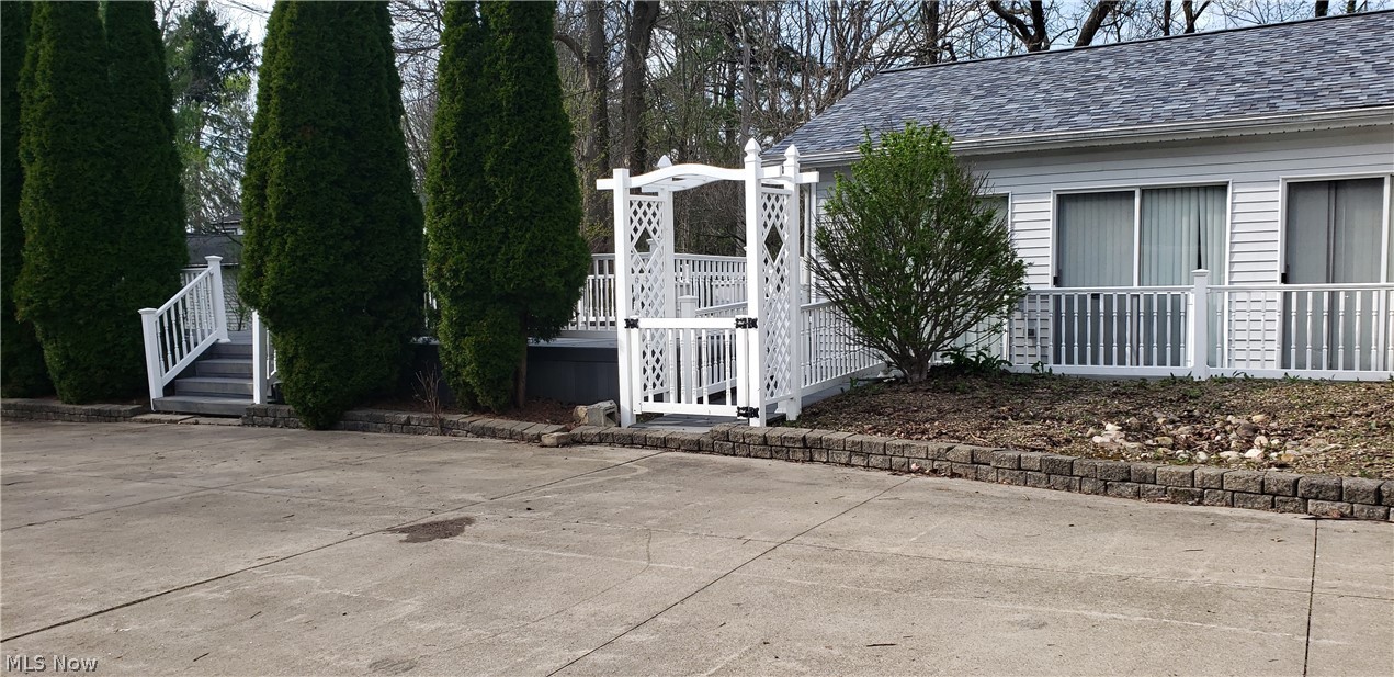2252 North Medina Line Road Akron, OH 44333 - Photo 9 of 28 Gallery Image 9