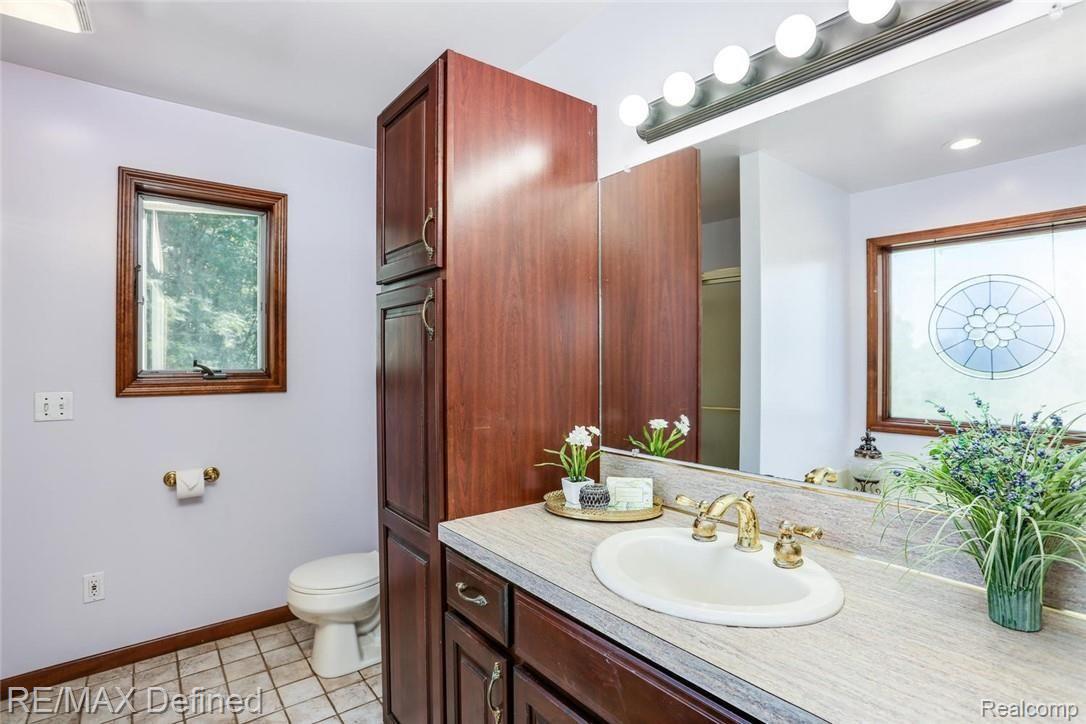 3778 Barnes Lake Road Columbiaville, MI 48421 - Photo 29 of 42 Master Bathroom