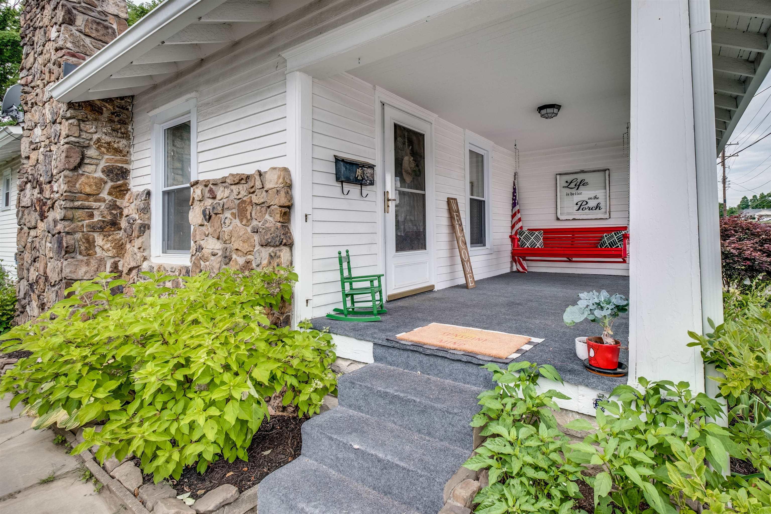 1017 R Street Bedford, IN 47421 - Photo 2 of 24 Gallery Image 2
