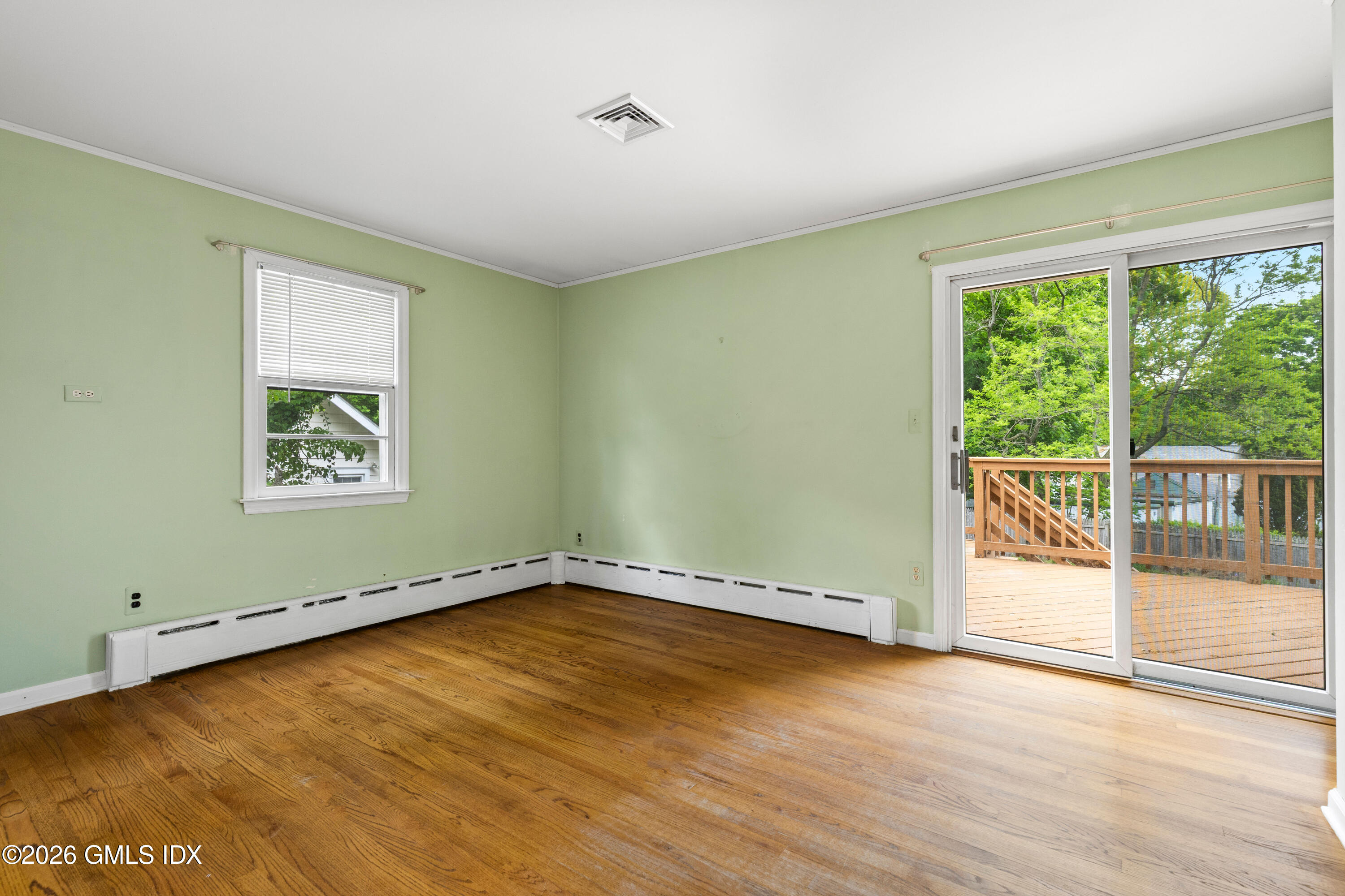 34 Ridge Road Cos Cob, CT 06807 - Photo 9 of 12 18-555A3193a