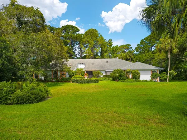 $699,999 | 6049 Patricia Place, Weeki Wachee, FL 34607