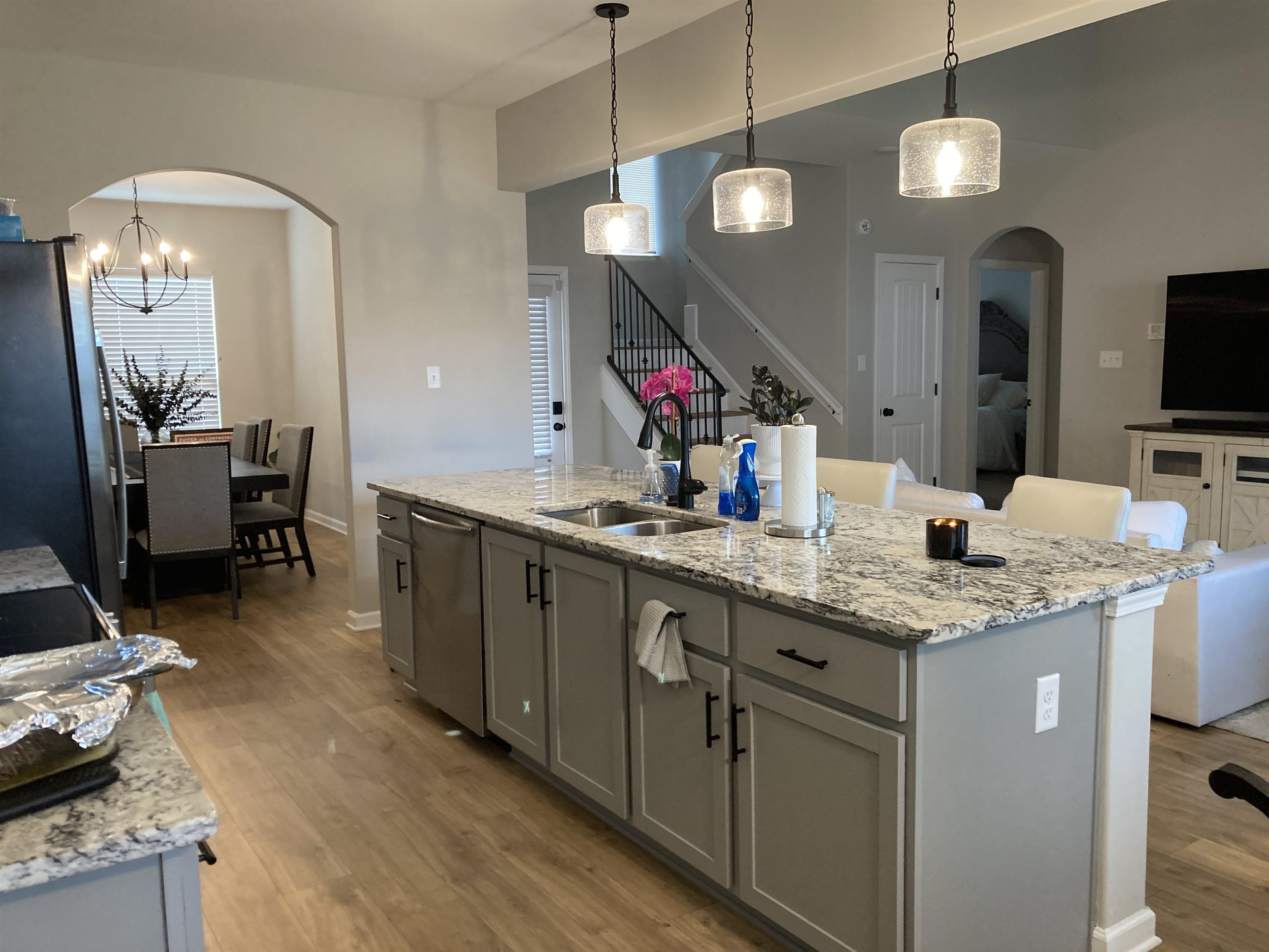 7828 Shadowcrest Road Memphis, TN 38125 - Photo 7 of 13 a bathroom with a sink double vanity granite and a mirror