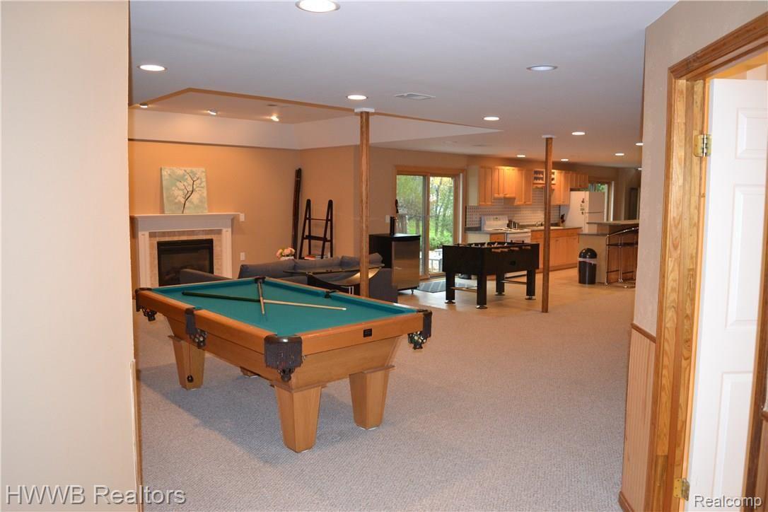 1945 Cedaredge Road Rochester, MI 48306 - Photo 29 of 44 Walkout basement