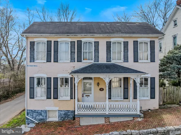 $226,000 | 224 Pennsylvania Avenue, Martinsburg, WV 25404