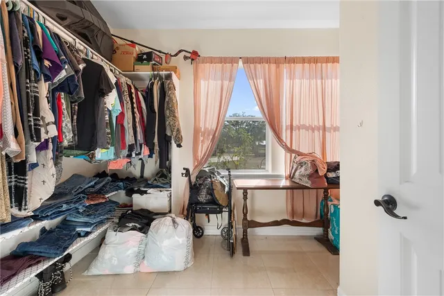 $764,800 | 1102 Private Road 2332, Giddings, TX 78942