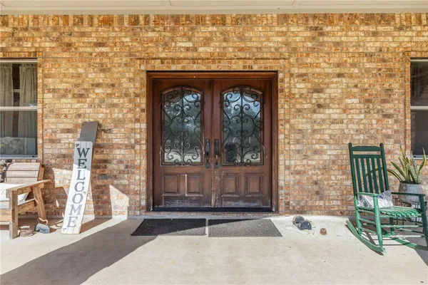a view of entrance door of the house