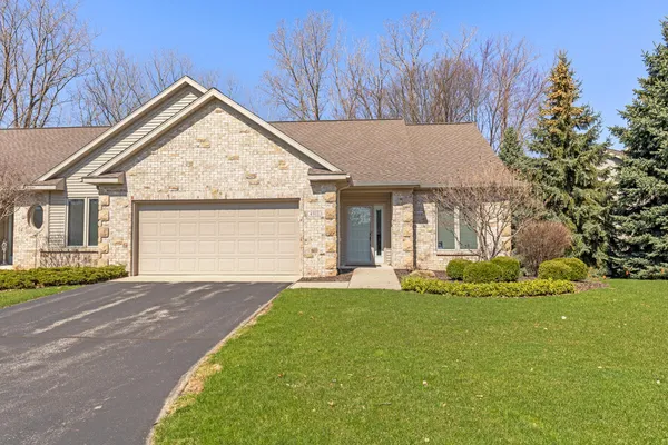 $459,900 | 4911 Faringdom Grove Drive, Hudsonville, MI 49426