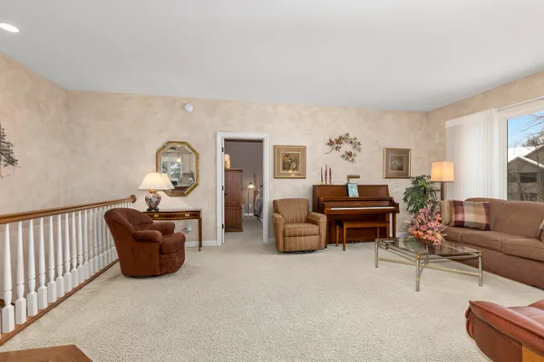 $459,900 | 4911 Faringdom Grove Drive, Hudsonville, MI 49426