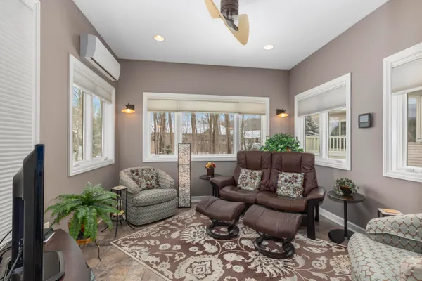 $459,900 | 4911 Faringdom Grove Drive, Hudsonville, MI 49426