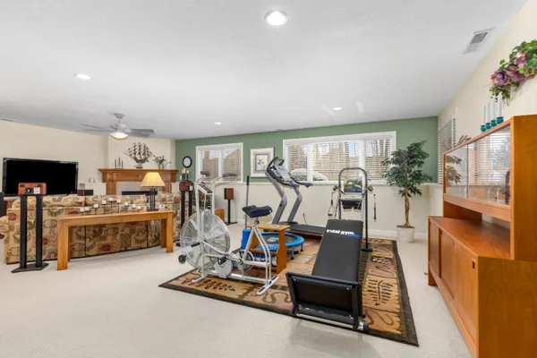 $459,900 | 4911 Faringdom Grove Drive, Hudsonville, MI 49426