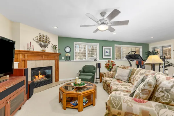 $459,900 | 4911 Faringdom Grove Drive, Hudsonville, MI 49426