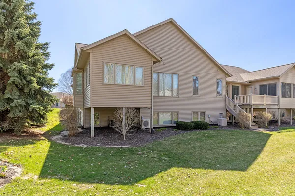 $459,900 | 4911 Faringdom Grove Drive, Hudsonville, MI 49426