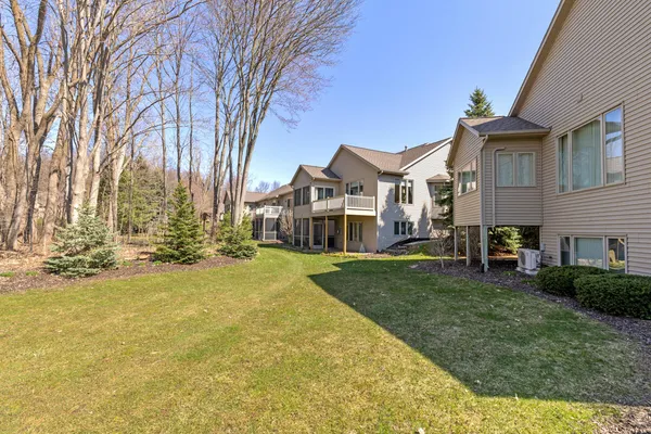 $459,900 | 4911 Faringdom Grove Drive, Hudsonville, MI 49426