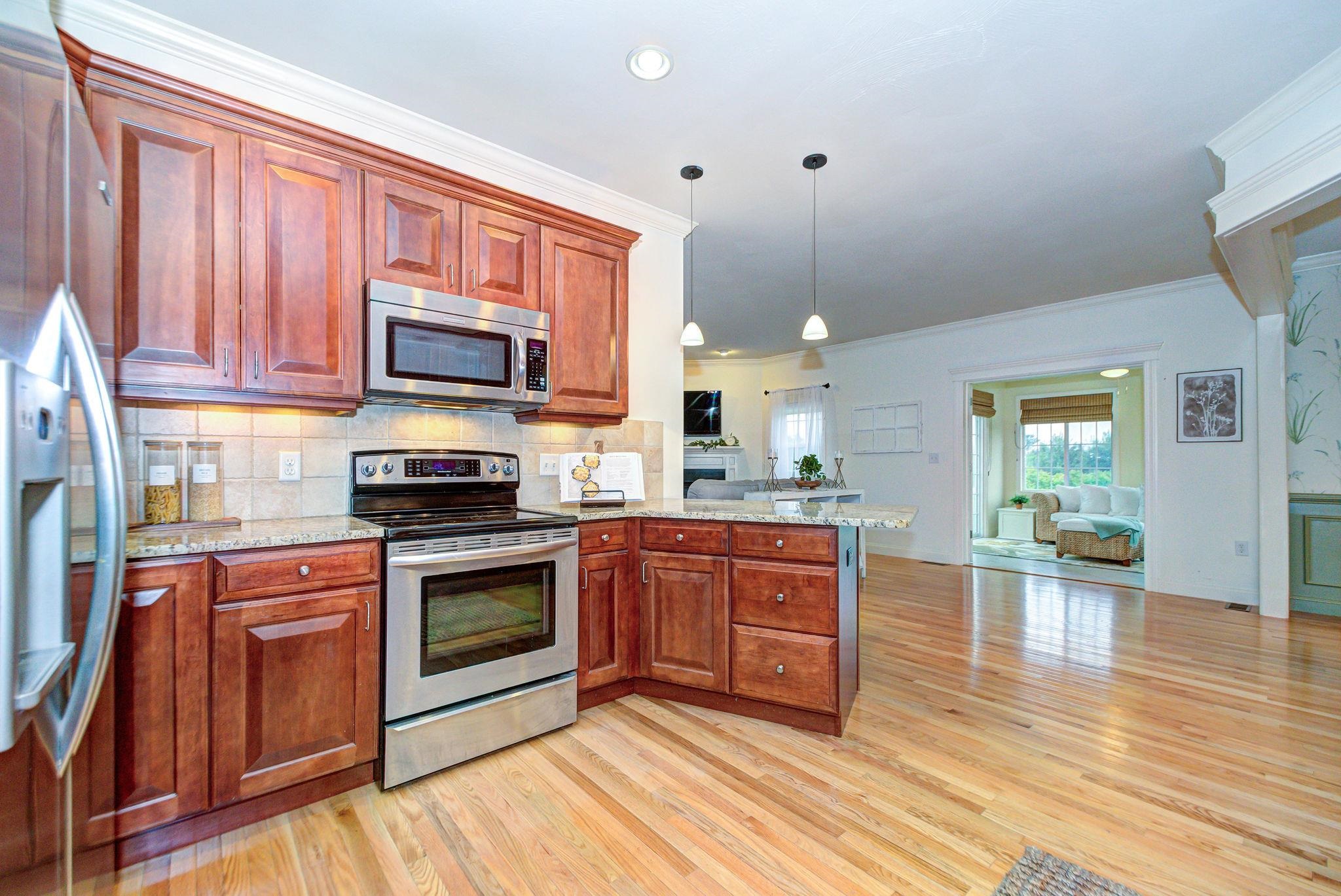 17 Misty Meadow Road, Unit 17 Windham, NH 03087 - Photo 7 of 32